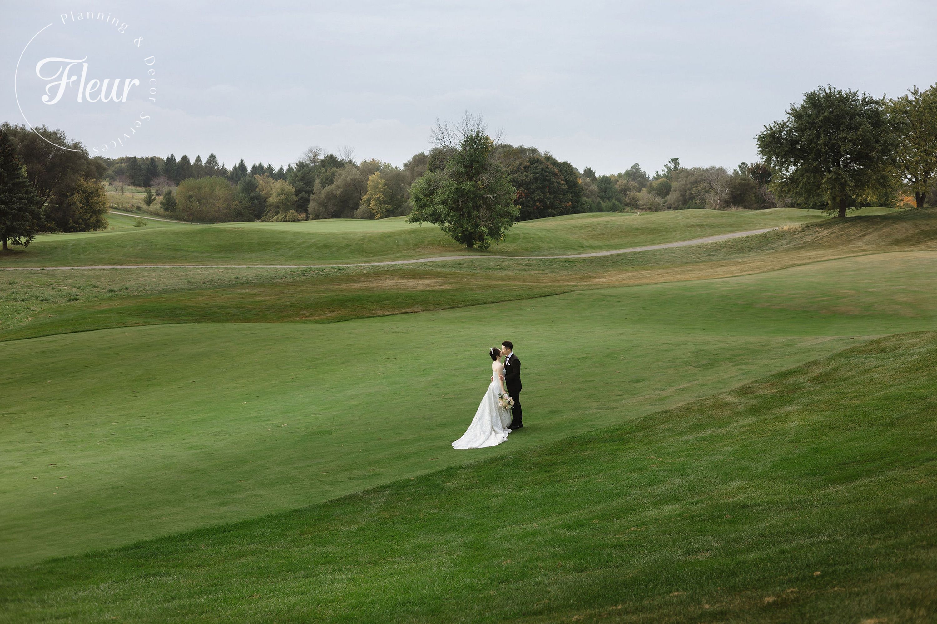 fleurweddings_angusglengolfclub_gloriagabriel11