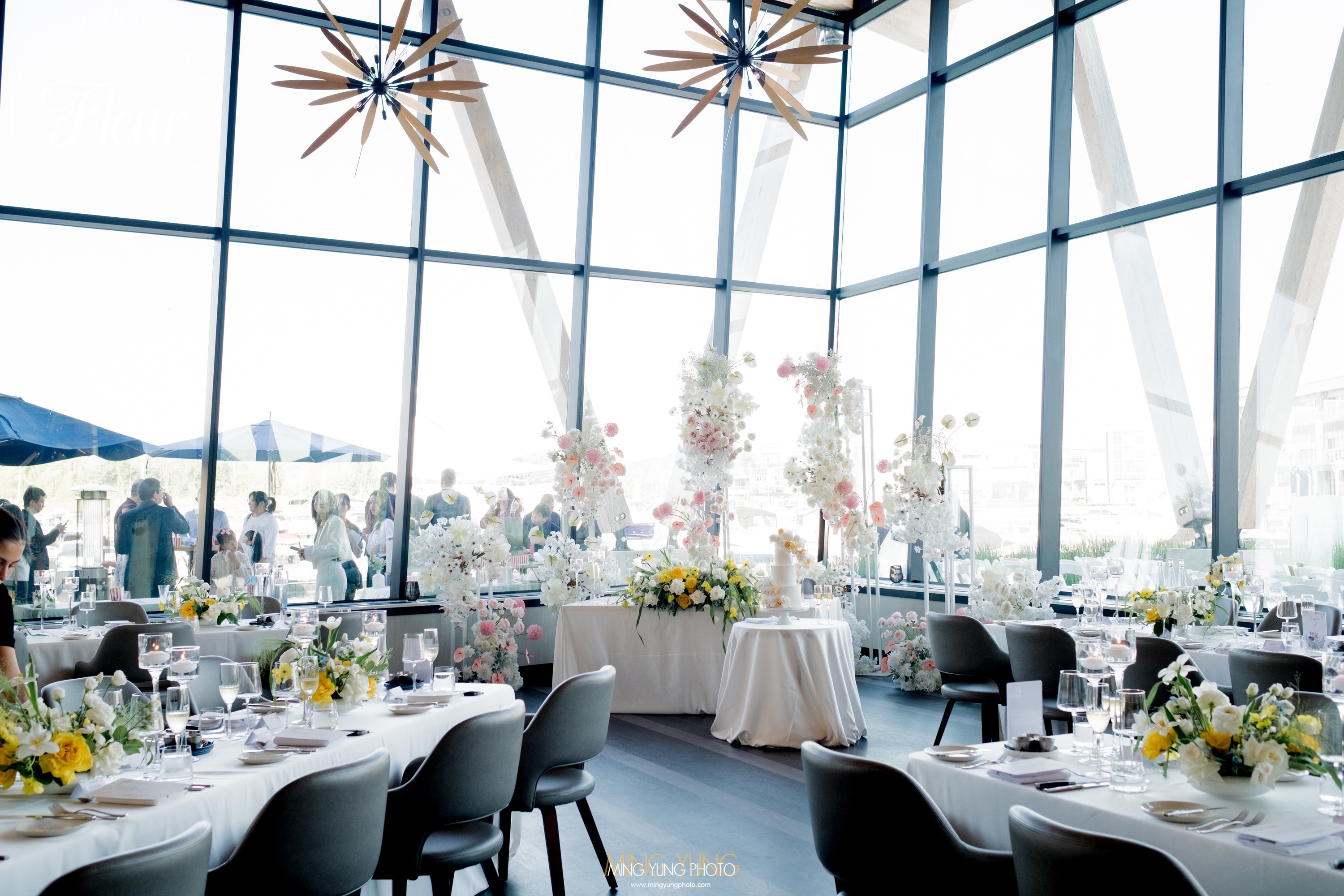 fleurweddings_fridayharbourresort_gracesimon1