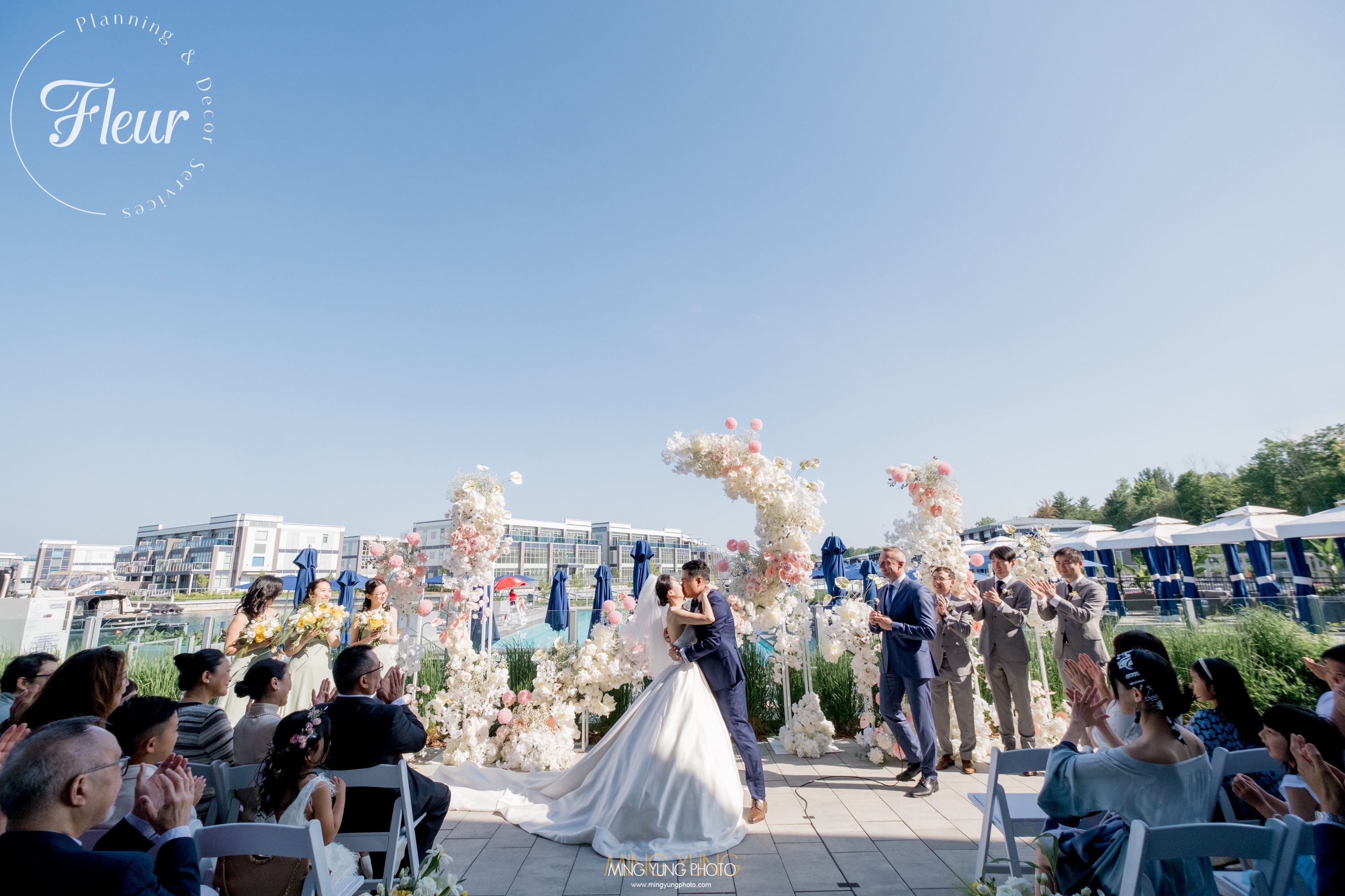 fleurweddings_fridayharbourresort_gracesimon16