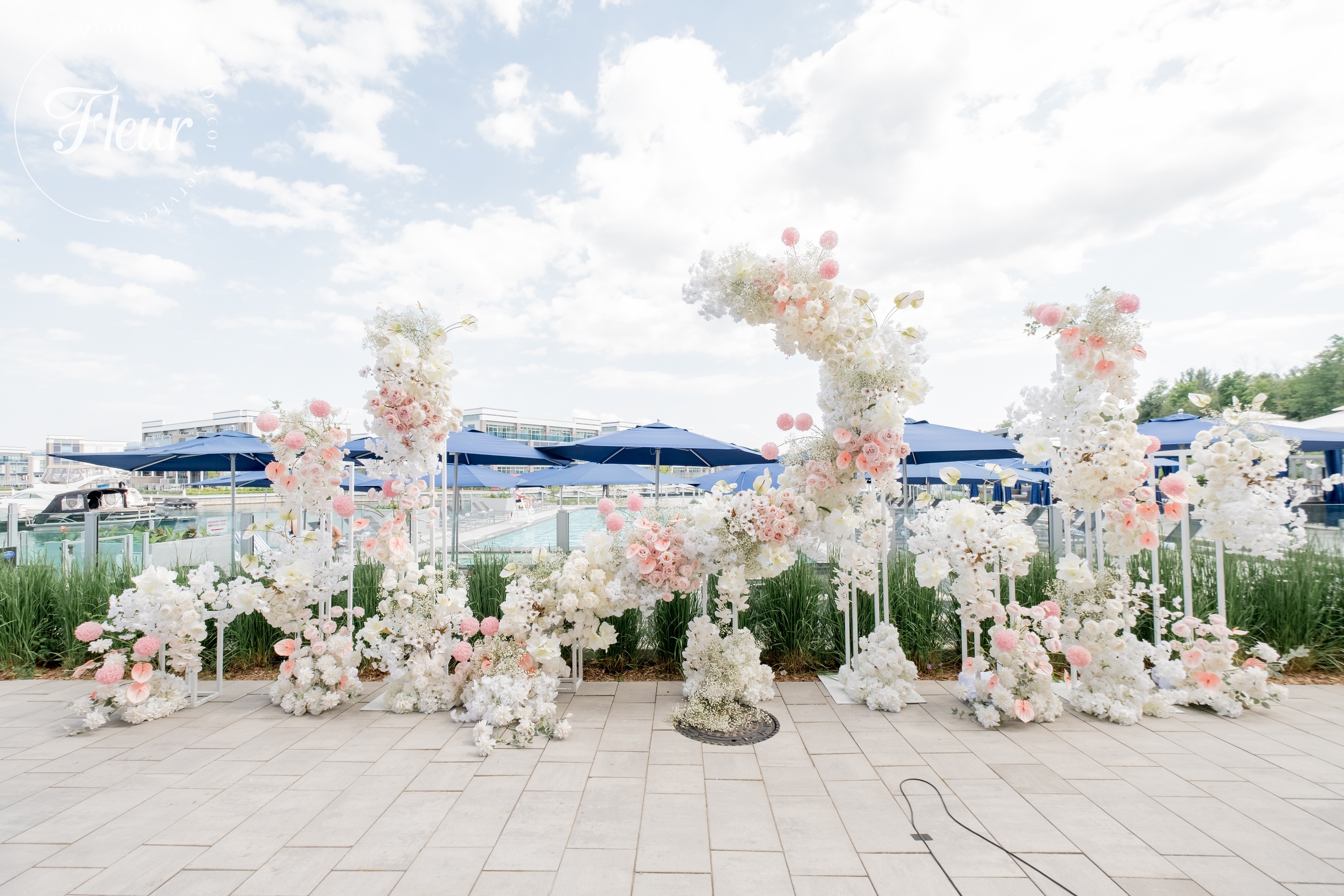 fleurweddings_fridayharbourresort_gracesimon41