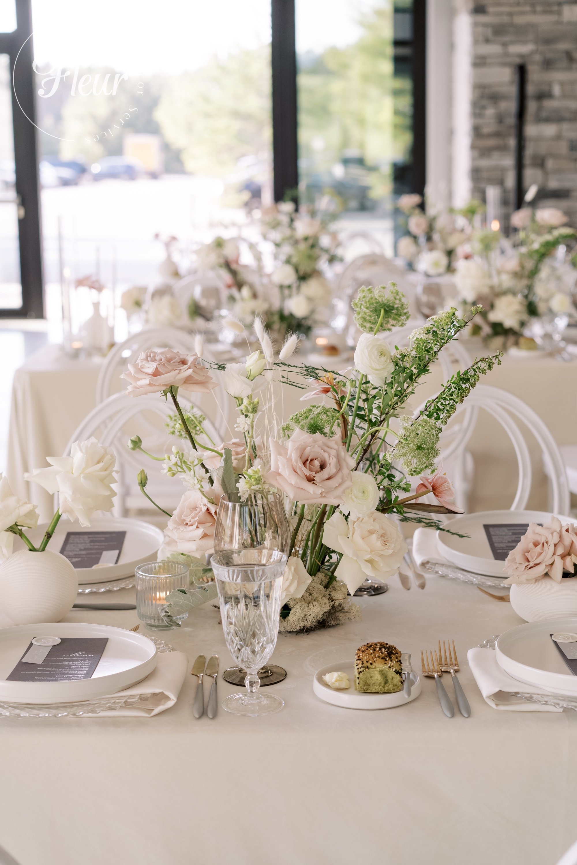 fleurweddings_threefeatherterrace_tracymatthew711